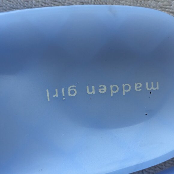 Madden Girl Teddy Jelly Sandals Blue Size 8 NWT - Picture 2 of 5